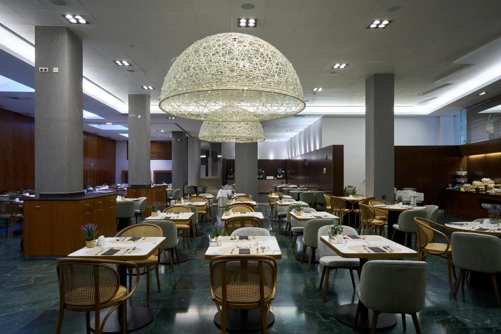 Hotel Catalonia Ramblas 4* Sup 4*